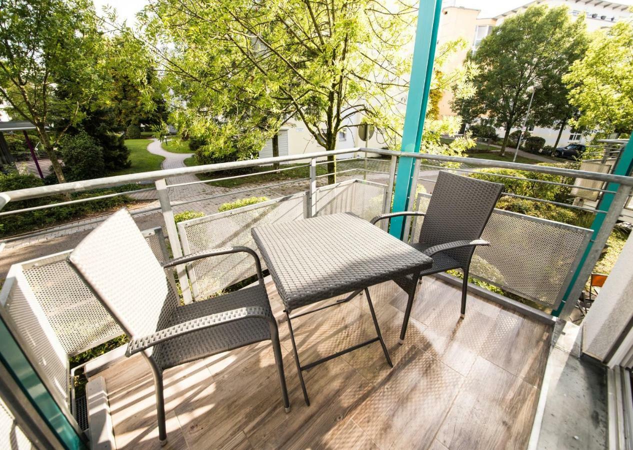 מצינגן Landmann Apartment Metzingen מראה חיצוני תמונה